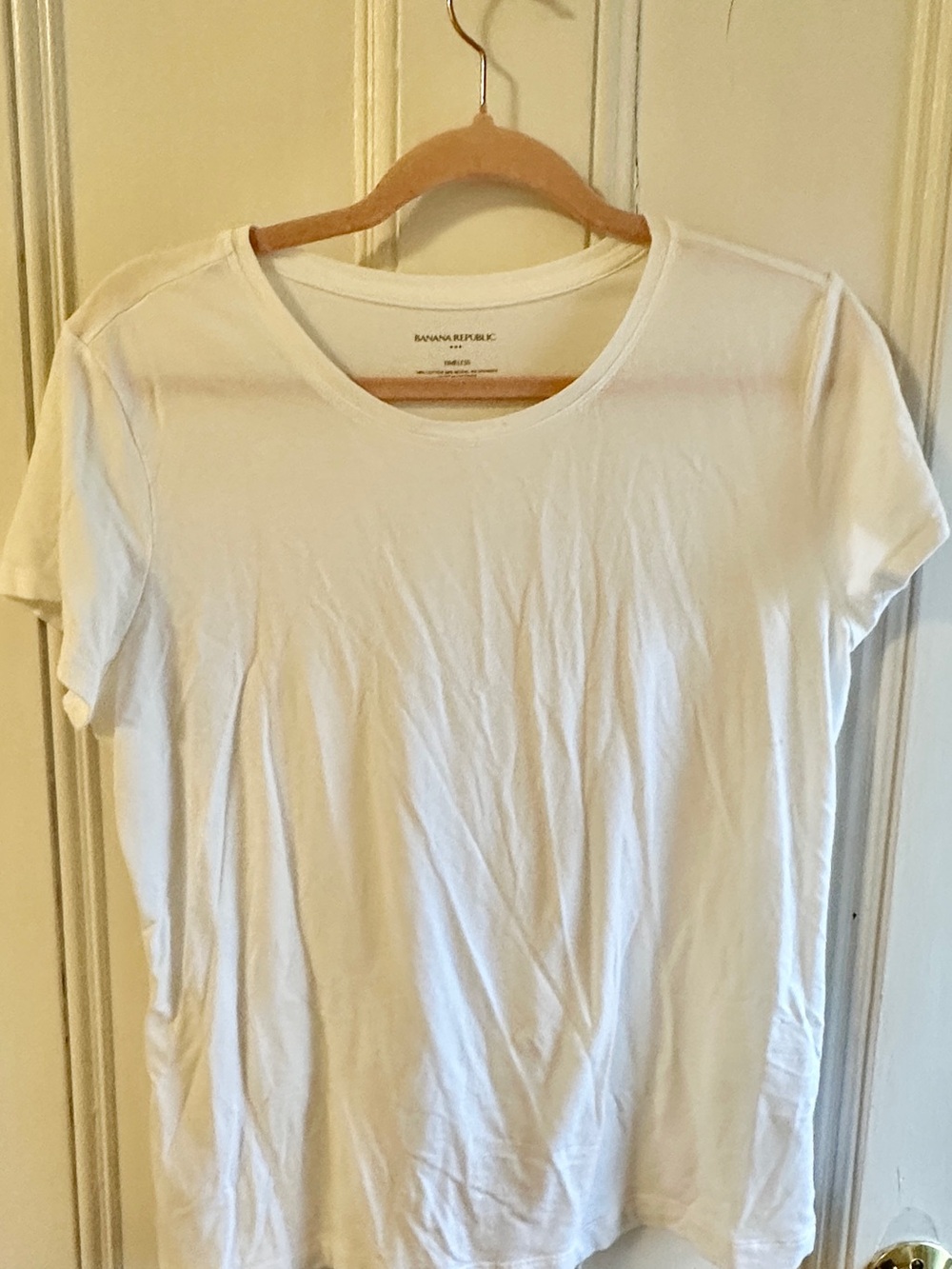 Banana Republic White Short Sleeve Crewneck Tee